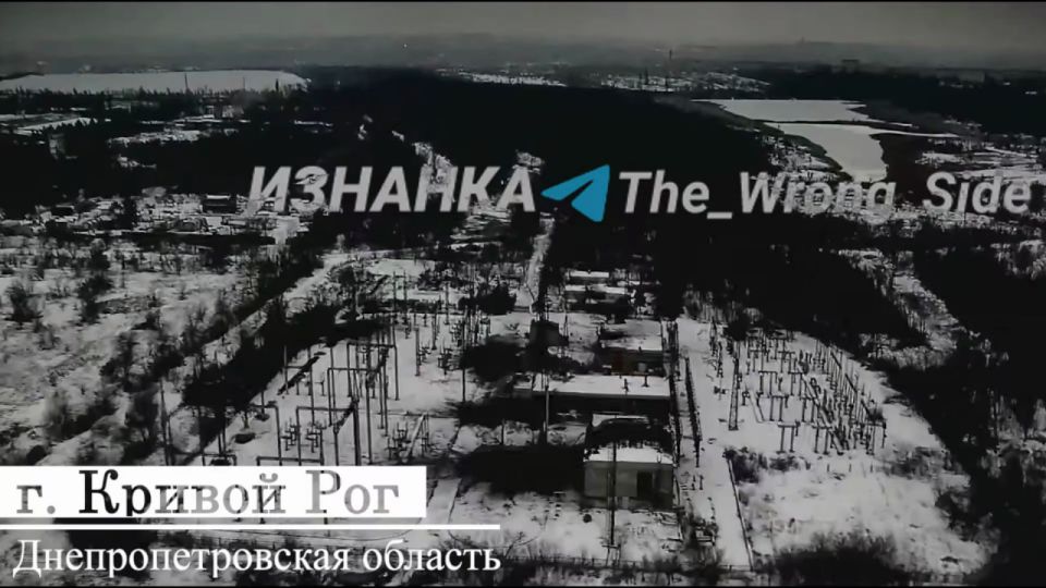 Кадры объективного контроля поражения электроподстанций в населённых пунктах Богодухов (Харьковская область), Кривой Рог (Днепропетровская область), а также по мосту в Павлограде Кадры объективного контроля поражения электроподстанций в населённых пунктах Богодухов (Харьковская область), Кривой Рог (Днепропетровская область), а также по мосту в Павлограде