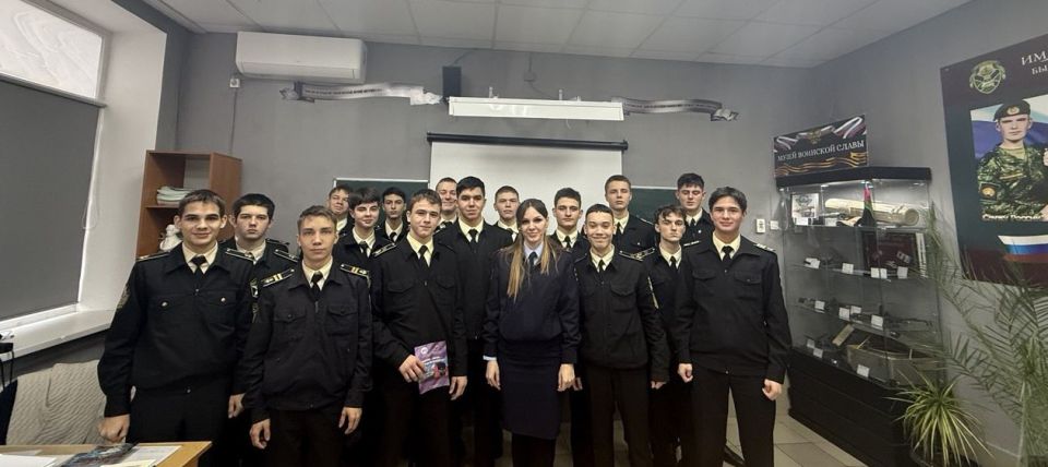 «Безопасность на железной дороге» транспортные полицейские Анапы провели серию встреч со школьниками «Безопасность на железной дороге» транспортные полицейские Анапы провели серию встреч со школьниками