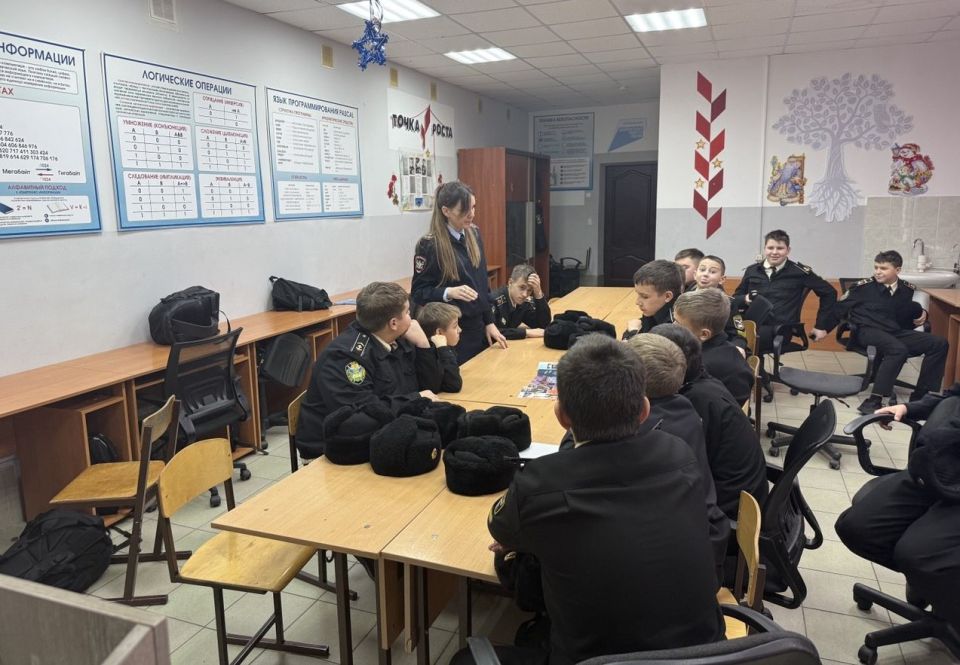 «Безопасность на железной дороге» транспортные полицейские Анапы провели серию встреч со школьниками «Безопасность на железной дороге» транспортные полицейские Анапы провели серию встреч со школьниками