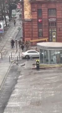 � ��������������� �������� �������� "�����������" � �������� �� �������� �� ���� ���������, �� ��� ������ ���� ��������� ���� ����� ����� ������ ��� �������� � ������ ��� ��� ������� ���������, ����� ���� ��� ���� ��� ����...