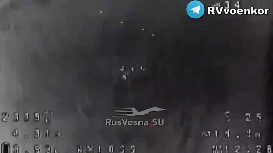 «тважные» отражают контратаки врага, уничтожая пехоту и технику ВСУ под Покровском и в Днепропетровской области