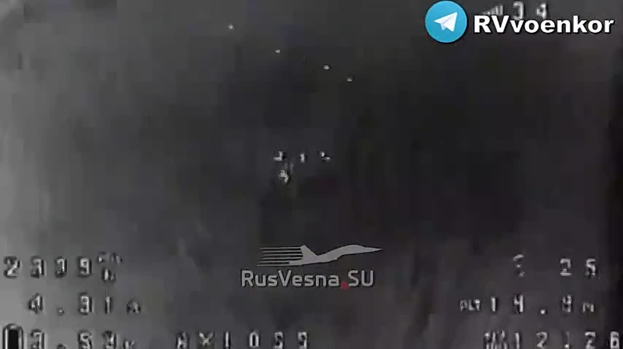 «тважные» отражают контратаки врага, уничтожая пехоту и технику ВСУ под Покровском и в Днепропетровской области