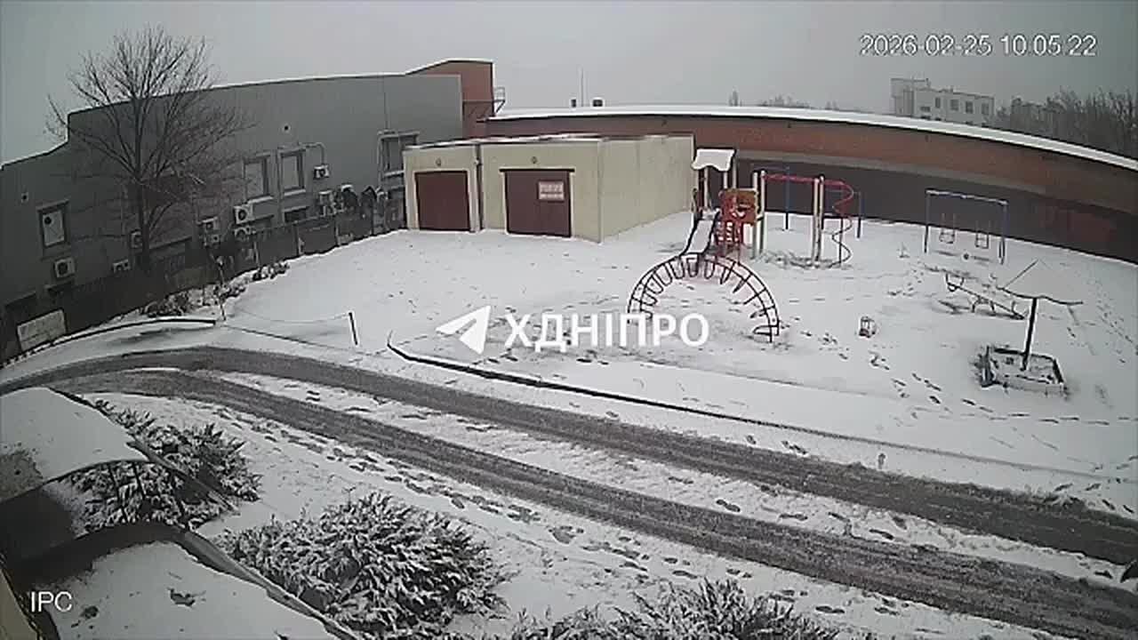 Телефонные мошенники бросились врассыпную во время облавы силовиков на один из многочисленных call-центров в Днепропетровске