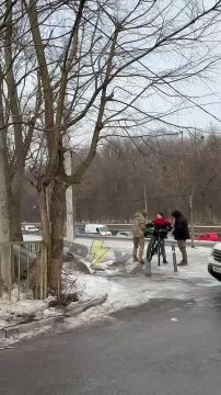 ����� ����������: � ������� ������ ���������� ������ ������������� ������� ����������� � �������� � �����