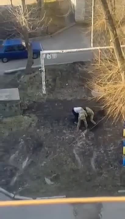 #раскладка. Как показывает практика, людоловы избивают только одиночек, а вот камер и массовости людей боятся как огня