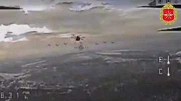 Минобороны России: 00:00 Операторы дронов группировки «Днепр» сожгли личный состав и технику ВСУ на правом берегу Днепра в Херсонской области