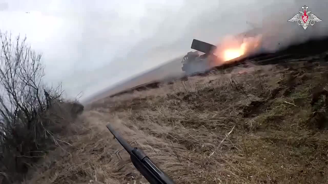 Реактивная артиллерия группировки войск «Центр» ударила по району сосредоточения формирований ВСУ на Днепропетровском направлении