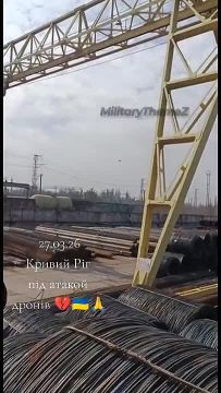 Заход на цель и поражение дроном-камикадзе "Герань-2" объектов противника в Кривом Роге