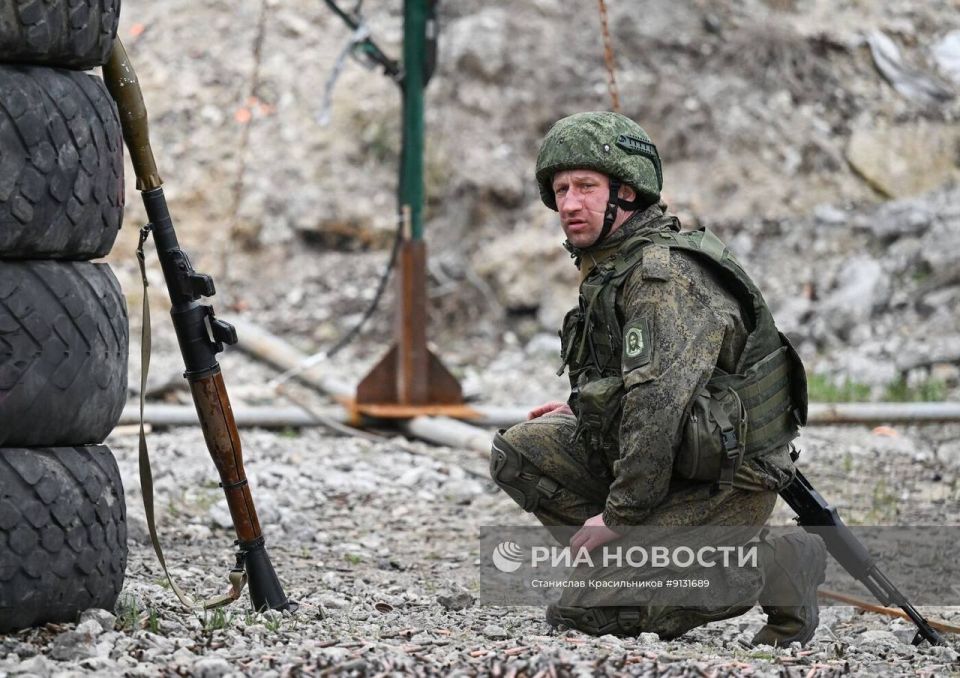 Процесс боевого слаживания штурмовиков группировки войск «Центр» на Днепропетровском направлении Процесс боевого слаживания штурмовиков группировки войск «Центр» на Днепропетровском направлении