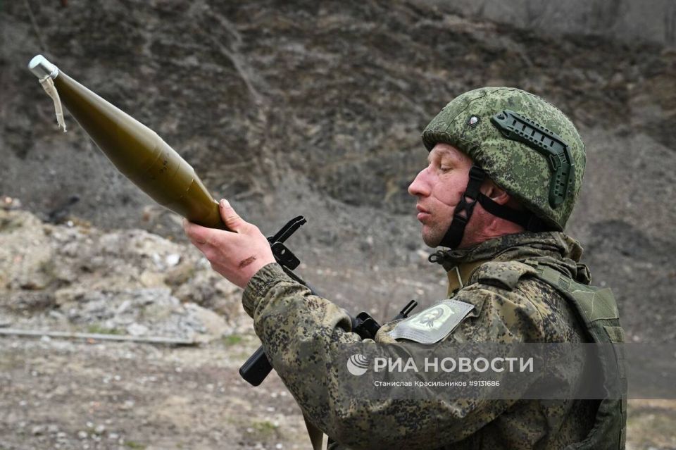 Процесс боевого слаживания штурмовиков группировки войск «Центр» на Днепропетровском направлении Процесс боевого слаживания штурмовиков группировки войск «Центр» на Днепропетровском направлении
