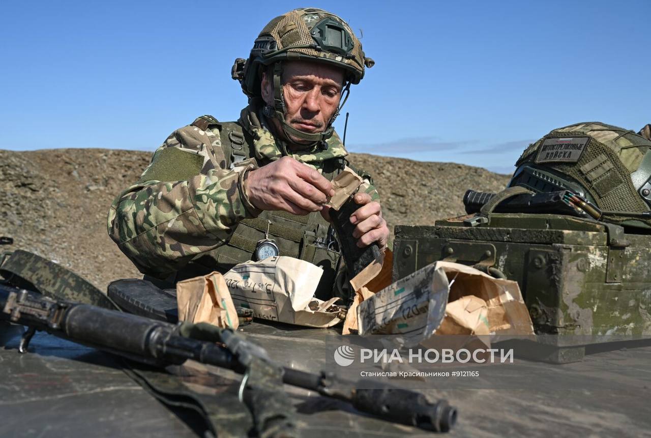 Боевое слаживание штурмовых подразделений группировки войск «Центр» на Днепропетровском направлении Боевое слаживание штурмовых подразделений группировки войск «Центр» на Днепропетровском направлении