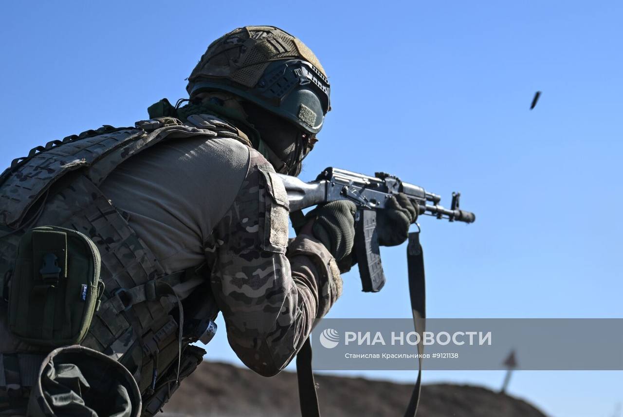 Боевое слаживание штурмовых подразделений группировки войск «Центр» на Днепропетровском направлении Боевое слаживание штурмовых подразделений группировки войск «Центр» на Днепропетровском направлении