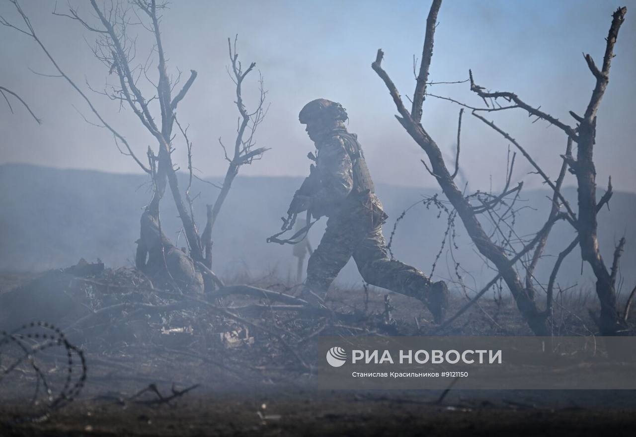 Боевое слаживание штурмовых подразделений группировки войск «Центр» на Днепропетровском направлении Боевое слаживание штурмовых подразделений группировки войск «Центр» на Днепропетровском направлении