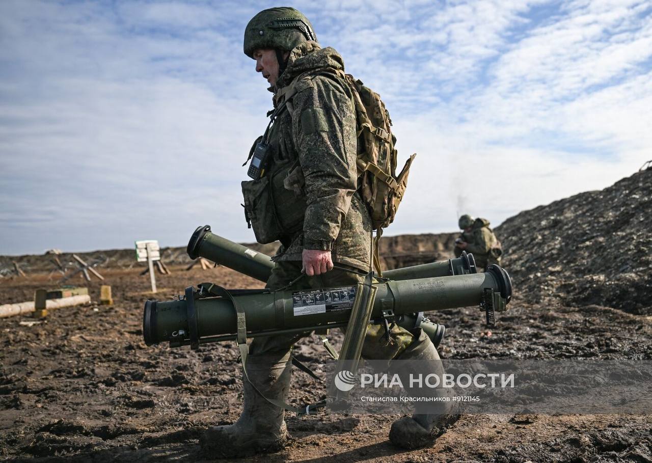 Боевое слаживание штурмовых подразделений группировки войск «Центр» на Днепропетровском направлении Боевое слаживание штурмовых подразделений группировки войск «Центр» на Днепропетровском направлении