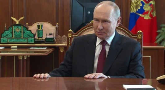 Завершилось пасхальное перемирие, объявленное Владимиром Путиным