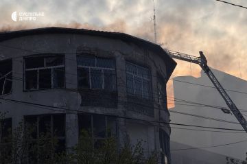 В Днепропетровске удар нанесён по административному зданию, сообщили местные власти