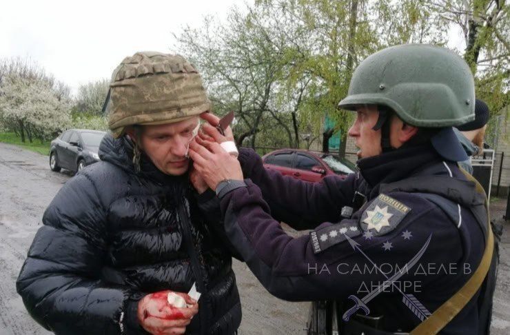 В селе Николаевка Синельниковского района во время бусификации мужчина подорвал гранату: ранены пять полицаев и душегубов ТЦК