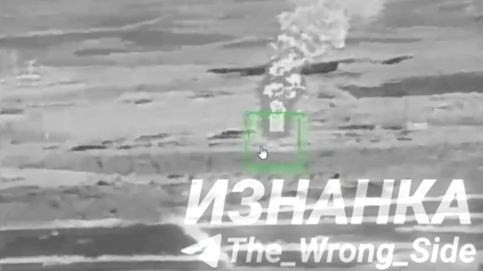 Объективный контроль ударов "Гераней" по нефтебазе в Днепропетровске, которая недавно горела на весь город Объективный контроль ударов "Гераней" по нефтебазе в Днепропетровске, которая недавно горела на весь город
