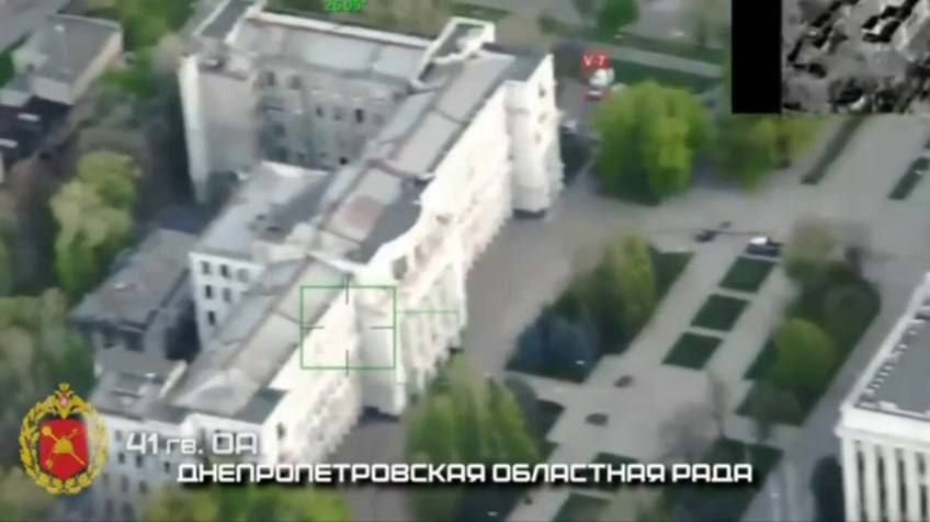 Владимир Разин: Высококачественная картинка с наших БПЛА над центром Днепропетровска, до ЛБС 135 км Владимир Разин: Высококачественная картинка с наших БПЛА над центром Днепропетровска, до ЛБС 135 км