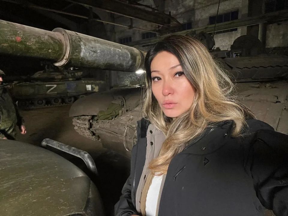 Марина Ким: С Днём радио!. В этот день я всегда с особым трепетом вспоминаю начало своего пути Марина Ким: С Днём радио!. В этот день я всегда с особым трепетом вспоминаю начало своего пути