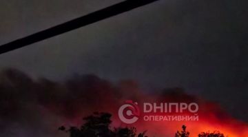 Юрий Котенок: В Днепропетровске мощный пожар после работы "Гераней" по целям в городе