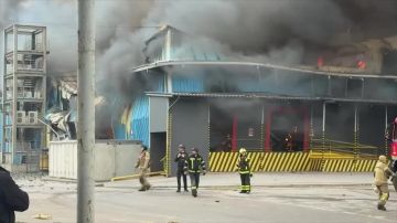 Склад «Новой почты» в Днепропетровске был поражен баллистической ракетой