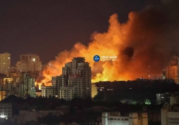 «Киев разбомбили крепко.. Оболонский район: загорелись 30 автомобилей, попадания в жилые дома, есть разрушения между 3 и 4 этажами; Подольский район: пожары в частном и многоквартирном жилых домах; Печерский район: горят...
