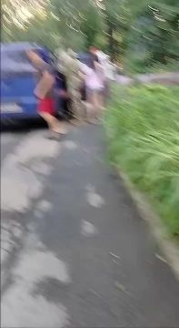 �������������, �. �����