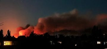 Мощные взрывы в Киеве!. ВС России прямо сейчас наносят удары по военным и инфраструктурным объектам Украины беспилотниками «Герань-3», а также «Калибрами» и «Цирконами»