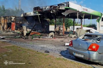 Еще две АЗС уничтожены в Днепропетровской области на Криворожской трассе, сообщает ГСЧС