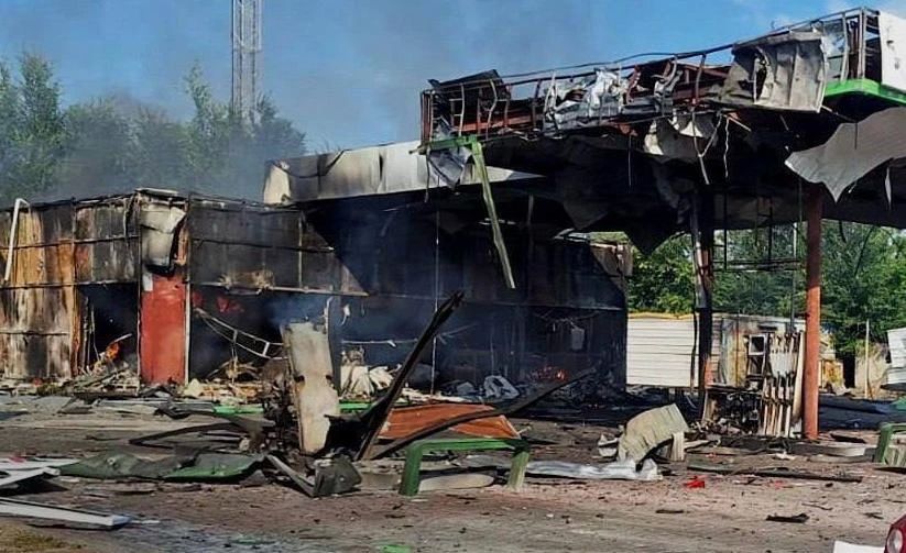 Ещё несколько заправок уничтожены в результате ударов по Украине: на трассе Кривой Рог — Днепр (на фото и видео) и в Сумской области Ещё несколько заправок уничтожены в результате ударов по Украине: на трассе Кривой Рог — Днепр (на фото и видео) и в Сумской области
