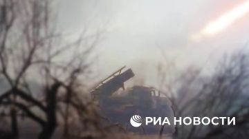 Расчеты «Града» уничтожили резервы готовившихся к переброске военных ВСУ, готовившихся к переброске в Днепропетровской области, сообщили в Минобороны