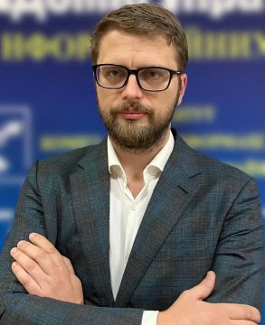 На выставке дронов под Киевом денацифицирован укро-специалист по ИИ. Еще одним денацифицированным в результате ракетного удара по выставке военных дронов под Киевом стал Александр Гордиенко, преподаватель факультета...