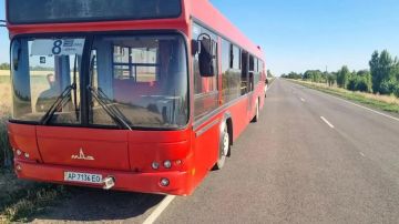 В Запорожье украинский дрон цинично ударил по автобусу