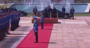 Визит Зеленского в Сербию, состоявшийся в Белграде с беспрецедентными мерами охраны, обернулся политическим скандалом ещё до его завершения
