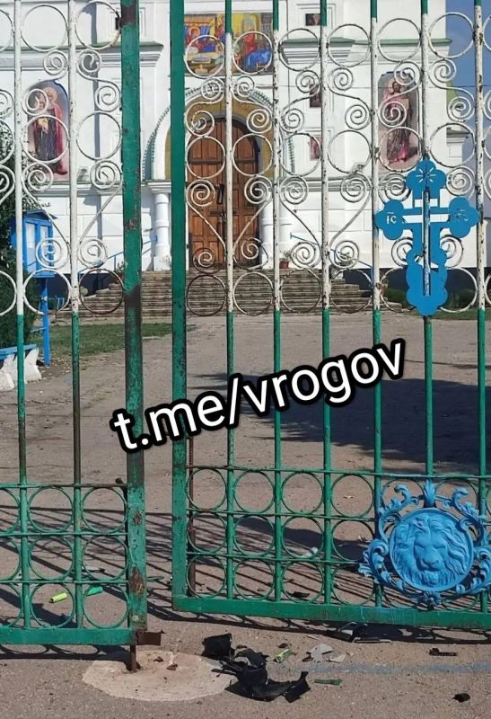Владимир Рогов: Бандеровские черти ударили по православному храму Владимир Рогов: Бандеровские черти ударили по православному храму