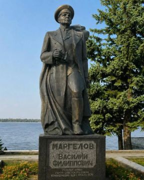 В Днепропетровске снесут памятник легендарному генералу Василию Маргелову