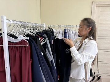 А кто-то решил сразу закрыть вопрос о школьной форме для дочки)))