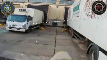 Дмитрий Рогозин: Тем временем операторы ударных дронов Отряда "Грозный" ЦСН "Барс-Сармат" очищают правый берег Днепра от грузового транспорта