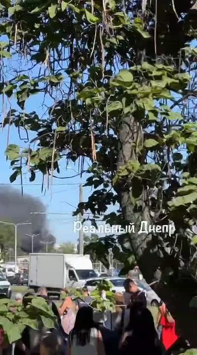 Сегодня в Днепропетровской области, очевидно, негодный к службе, по состоянию здоровья , боец сбил дрон над городом
