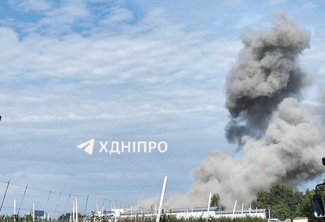 Противнику выбивают не только логистические центры, но и грузовой автотранспорт Противнику выбивают не только логистические центры, но и грузовой автотранспорт
