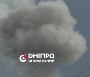Пожар в Днепропетровске после прилёта крылатых ракет Бандероль