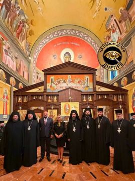 Днепропетровского бизнесмена Александра Петровского (прозвище «Нарик») заметили на открытии центра "Фанарион" в Будапеште