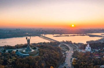 Роман Насонов: В левобережной части Киева начался вывоз документации из судов, прокуратуры и других госучреждений