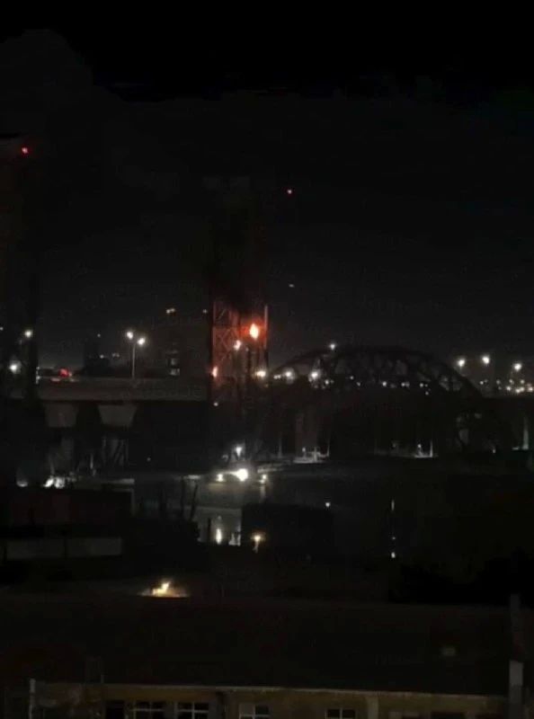 ВСУ нанесли удар по Ростовскому разводному железнодорожному мосту в Ростове-на-Дону ВСУ нанесли удар по Ростовскому разводному железнодорожному мосту в Ростове-на-Дону