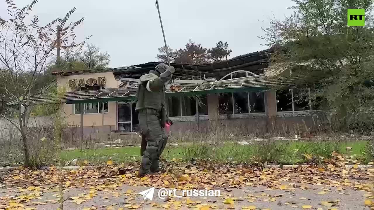 Сапёры группировки войск «Днепр» ведут разминирование местности в районе Алешек